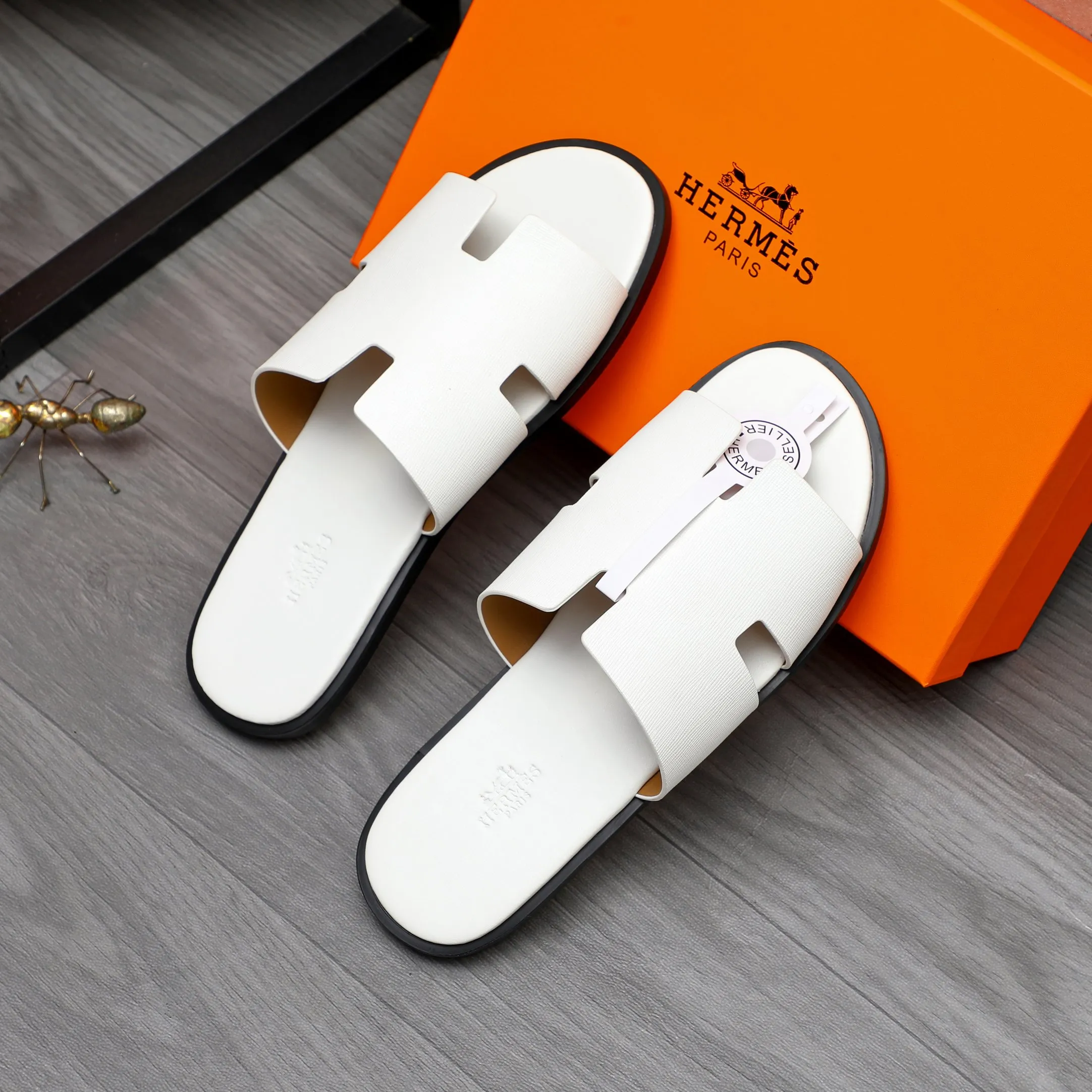 Men's shoes 💰280 Product trademark: Hermes "Hermes" slippers Regular size: 38-46 Product material: vertical grain cowhide upper, microfiber lining, original outsole